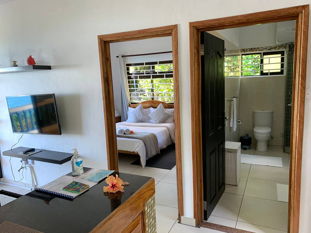 Crystal Apartments Seychelles SeaView