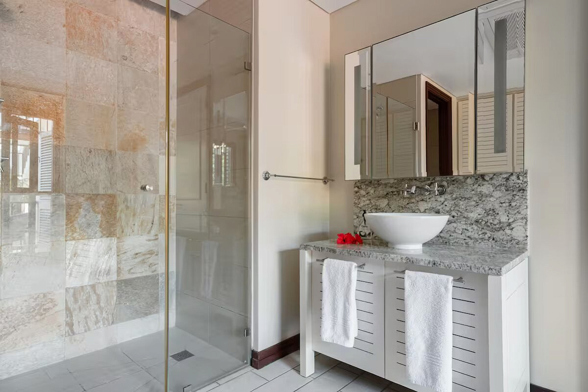 Elegant Waterfront Apartment on Eden Island  Share  Save
